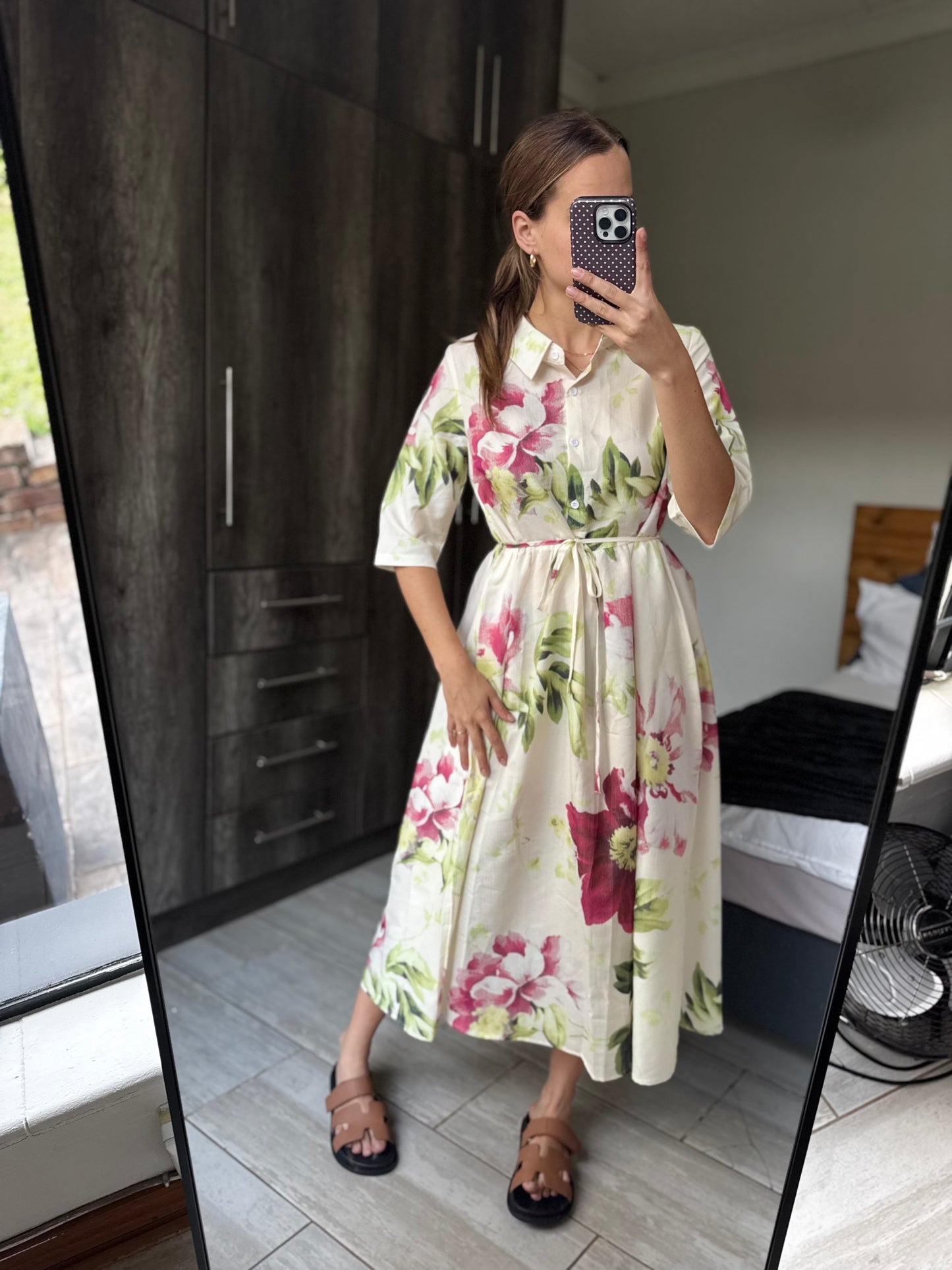 Stunning floral dress (F)