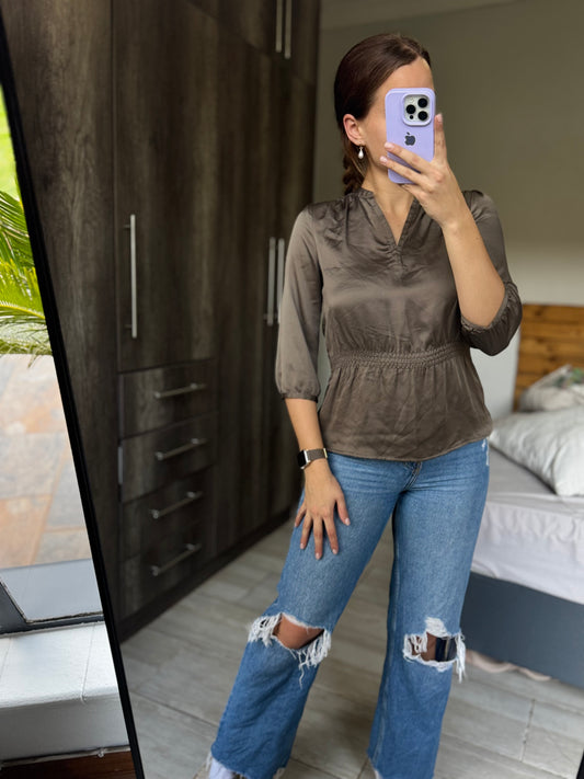 H&M silky green top (FF)
