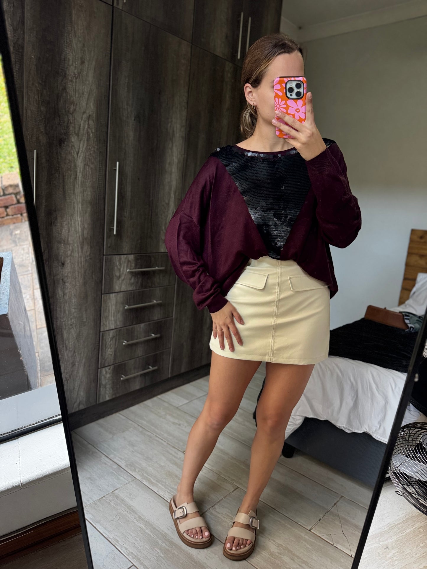 Maroon knit (B)
