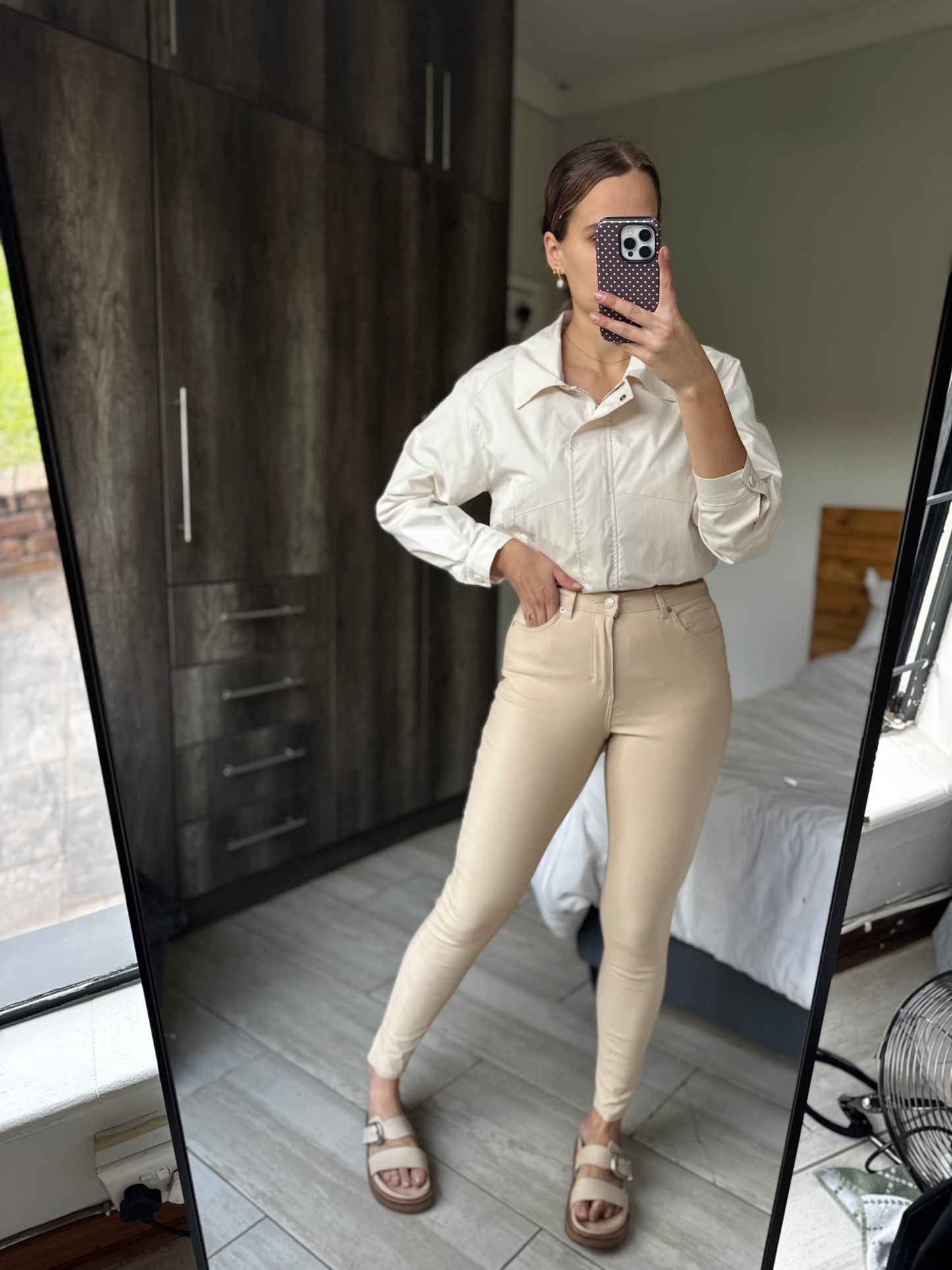 Woolworths cream pants (TT)