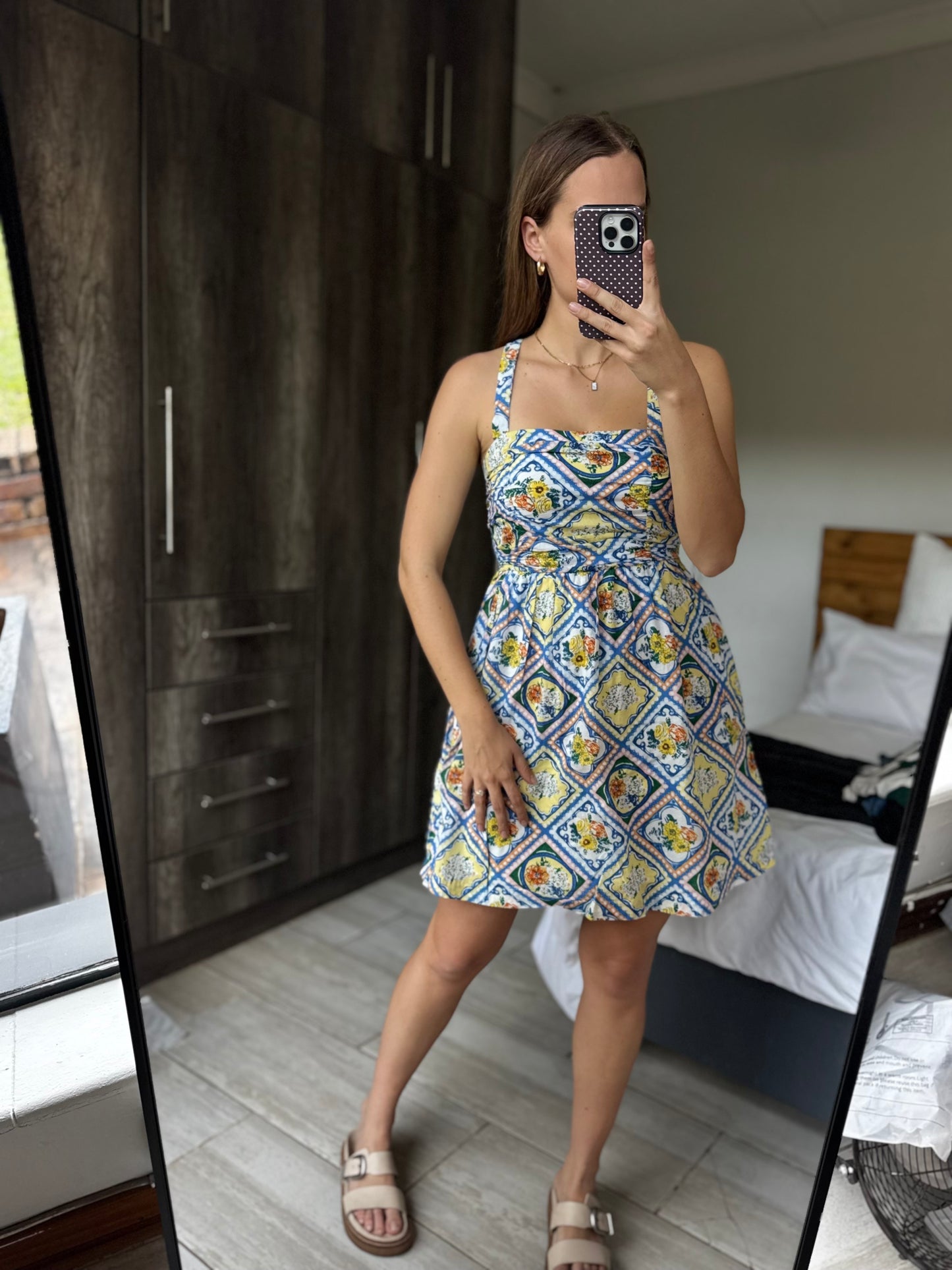 Pretty dress (G)