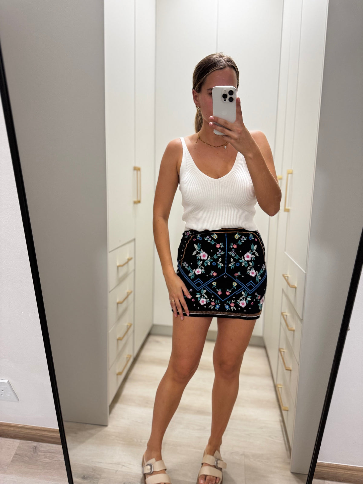 H&M pretty skirt (L)