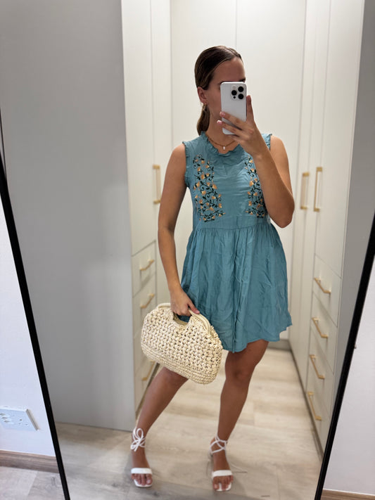 Blue floral dress (K)