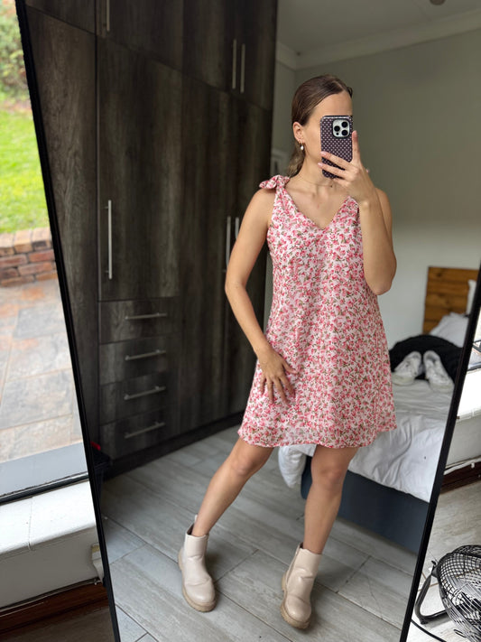 Pink floral dress (X9)
