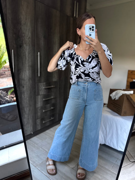 Brand New Woolworths floral top (JJ)
