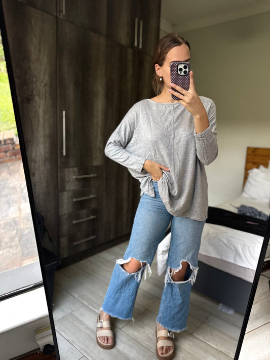 Studio-W grey sweater (CC)