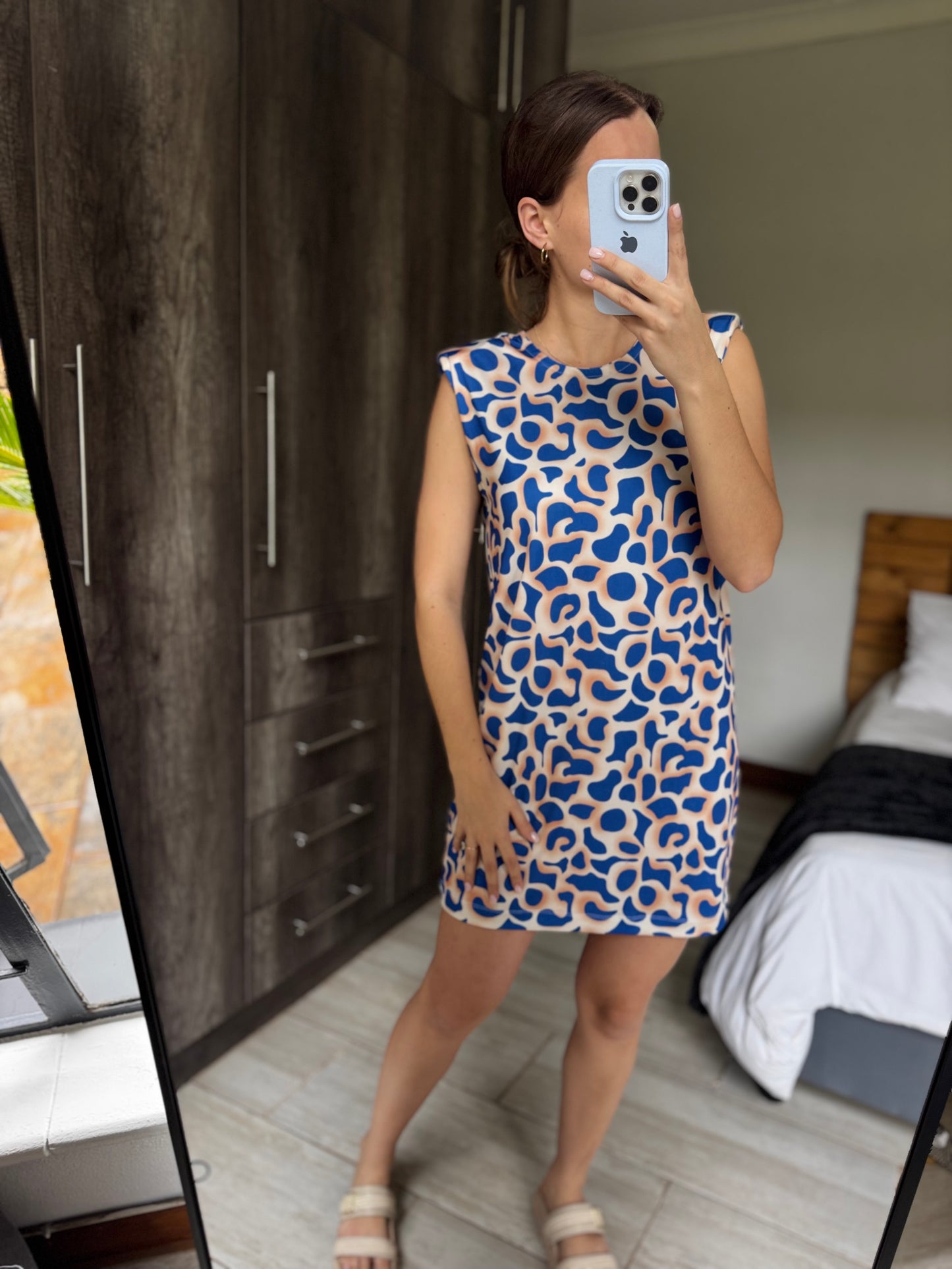 Pretty blue dress (SSS)