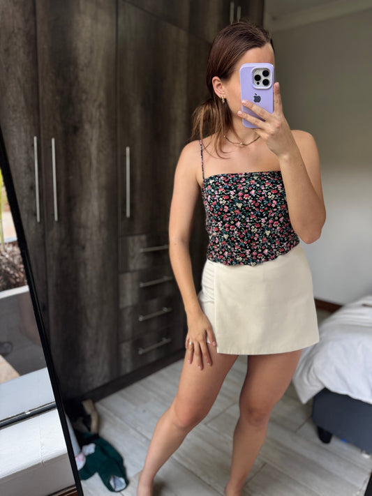Black floral top (M)