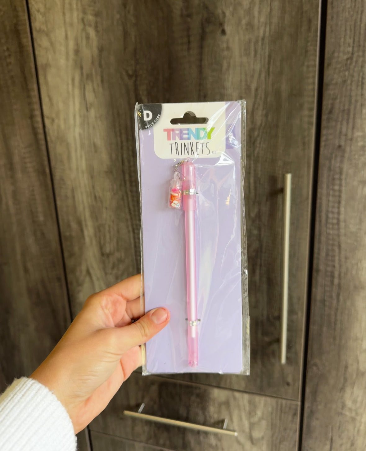 Brand New pink pen (A)