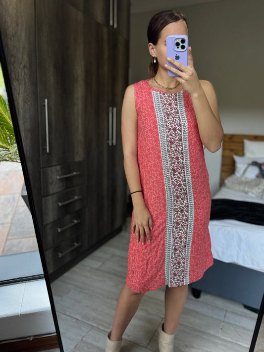 BRAND NEW pretty dress (J)