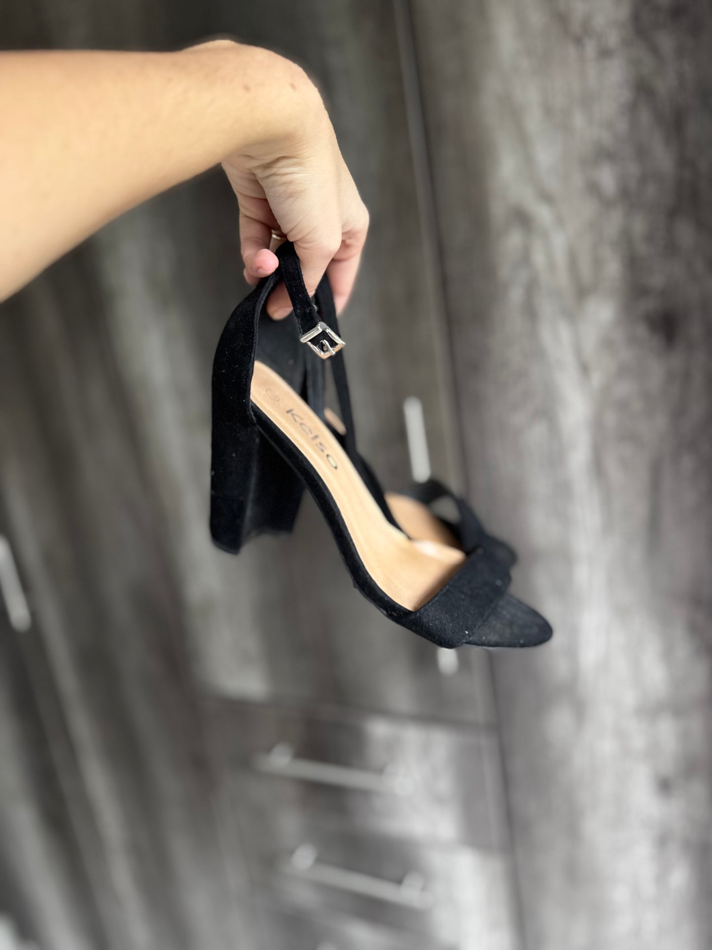 Black suede skirt (LL)
