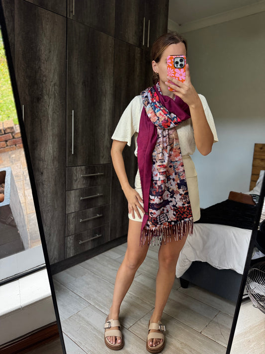 Stunning scarf (A)