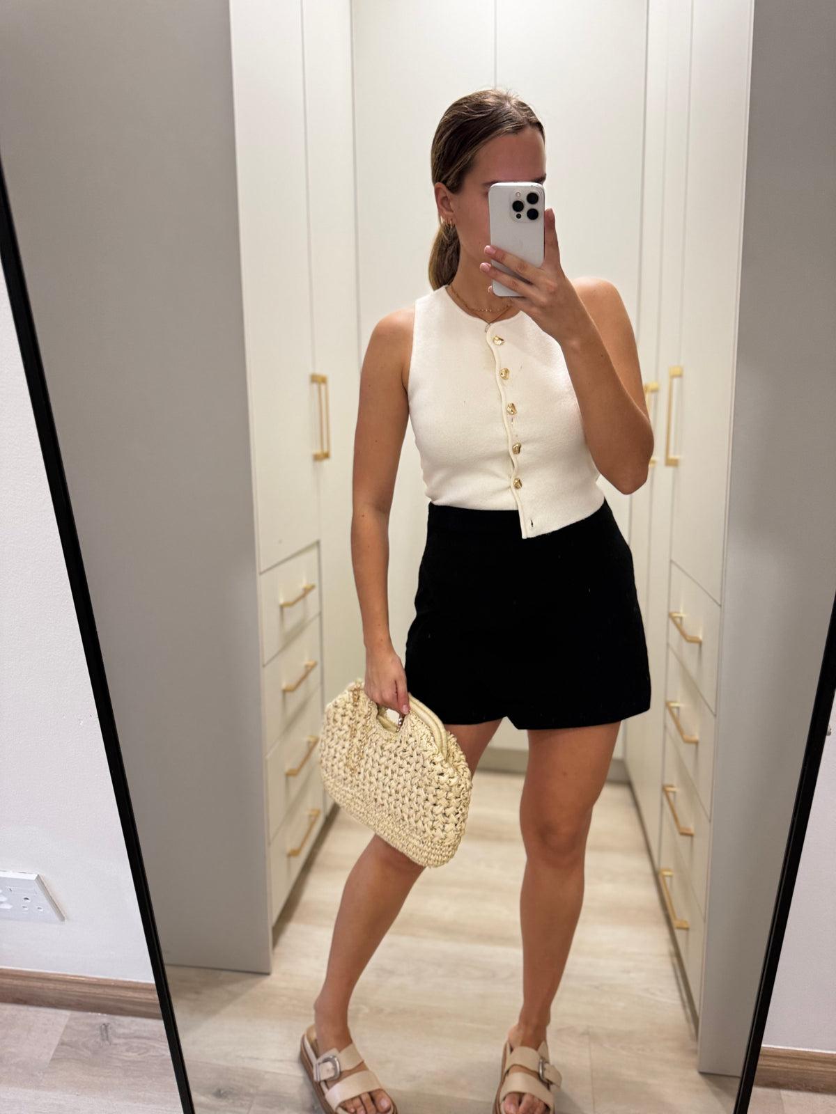 Black skort (N)