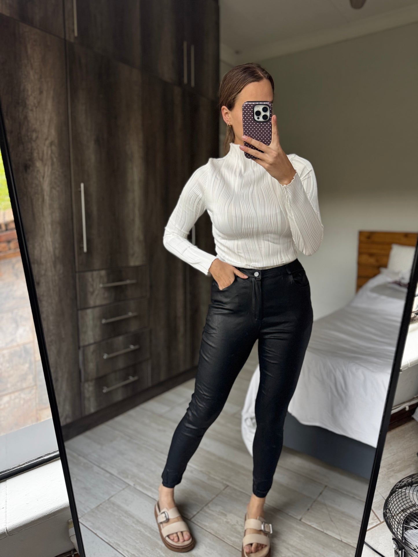 Black leather pants (S)