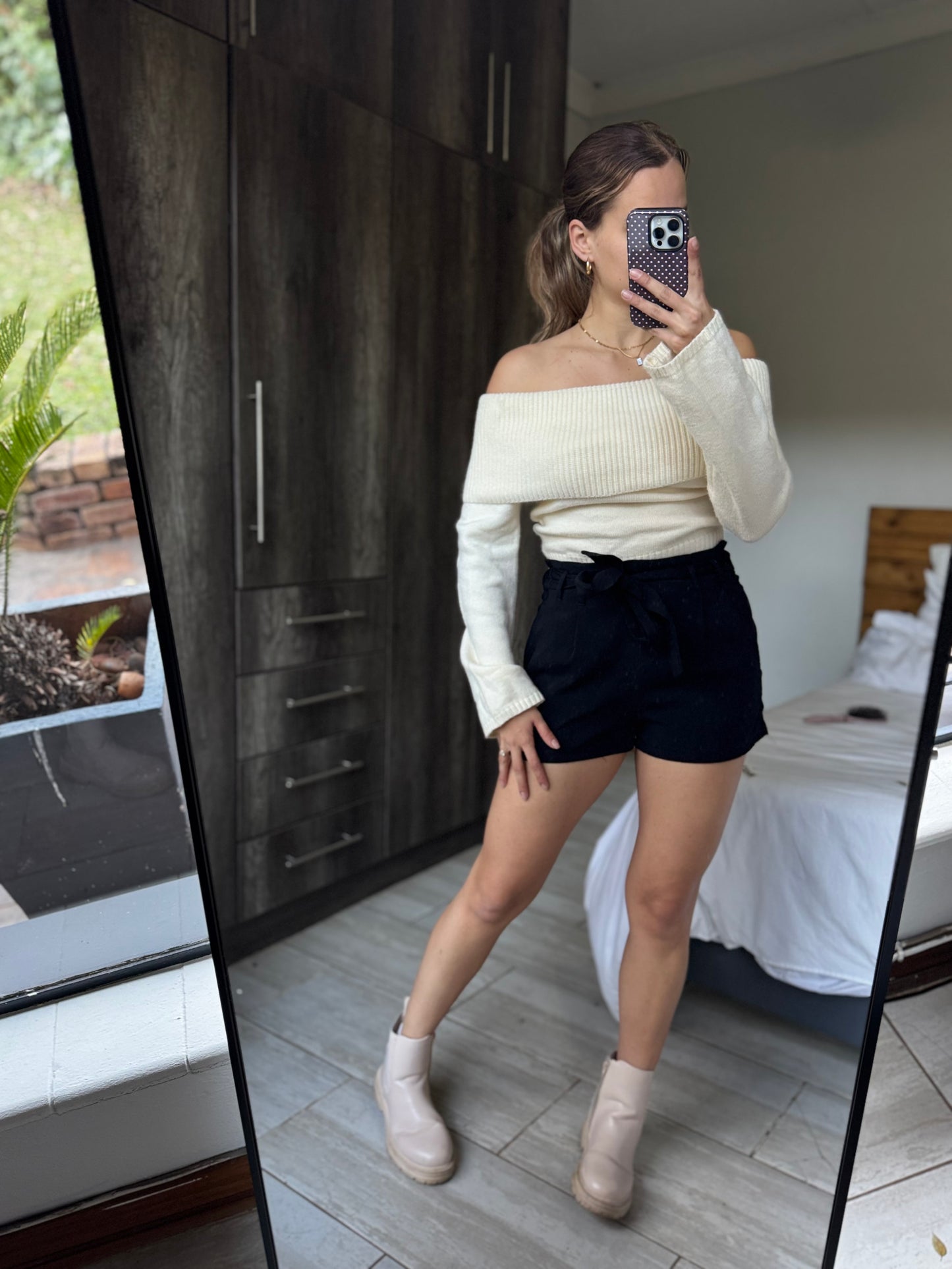 ZARA black shorts (SS)
