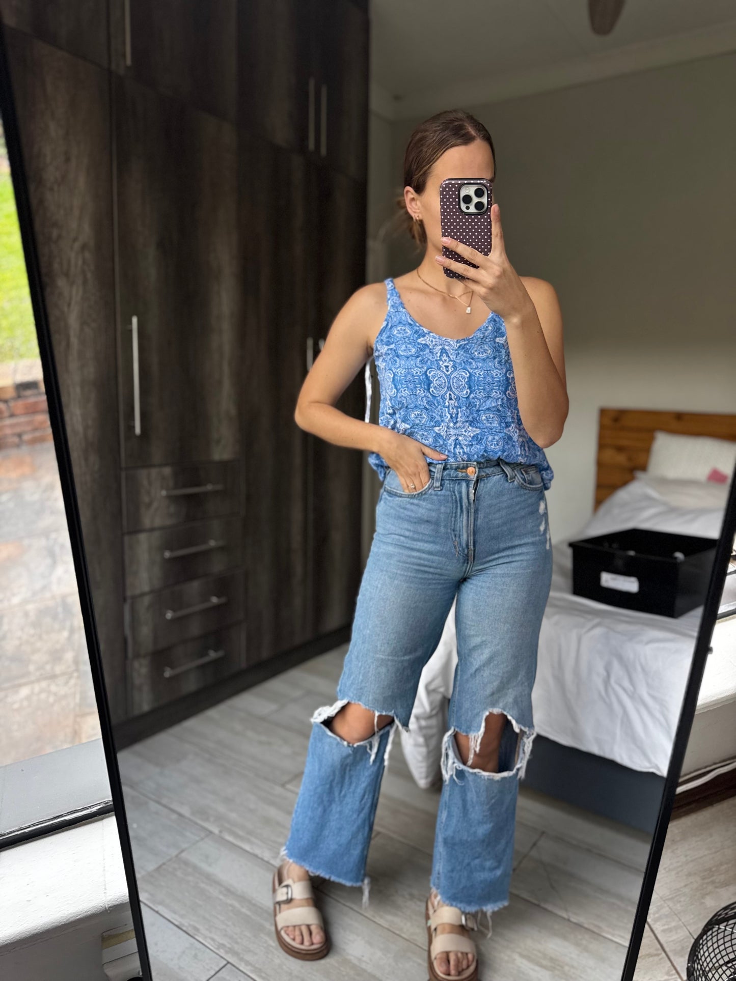 Pretty blue top (A)