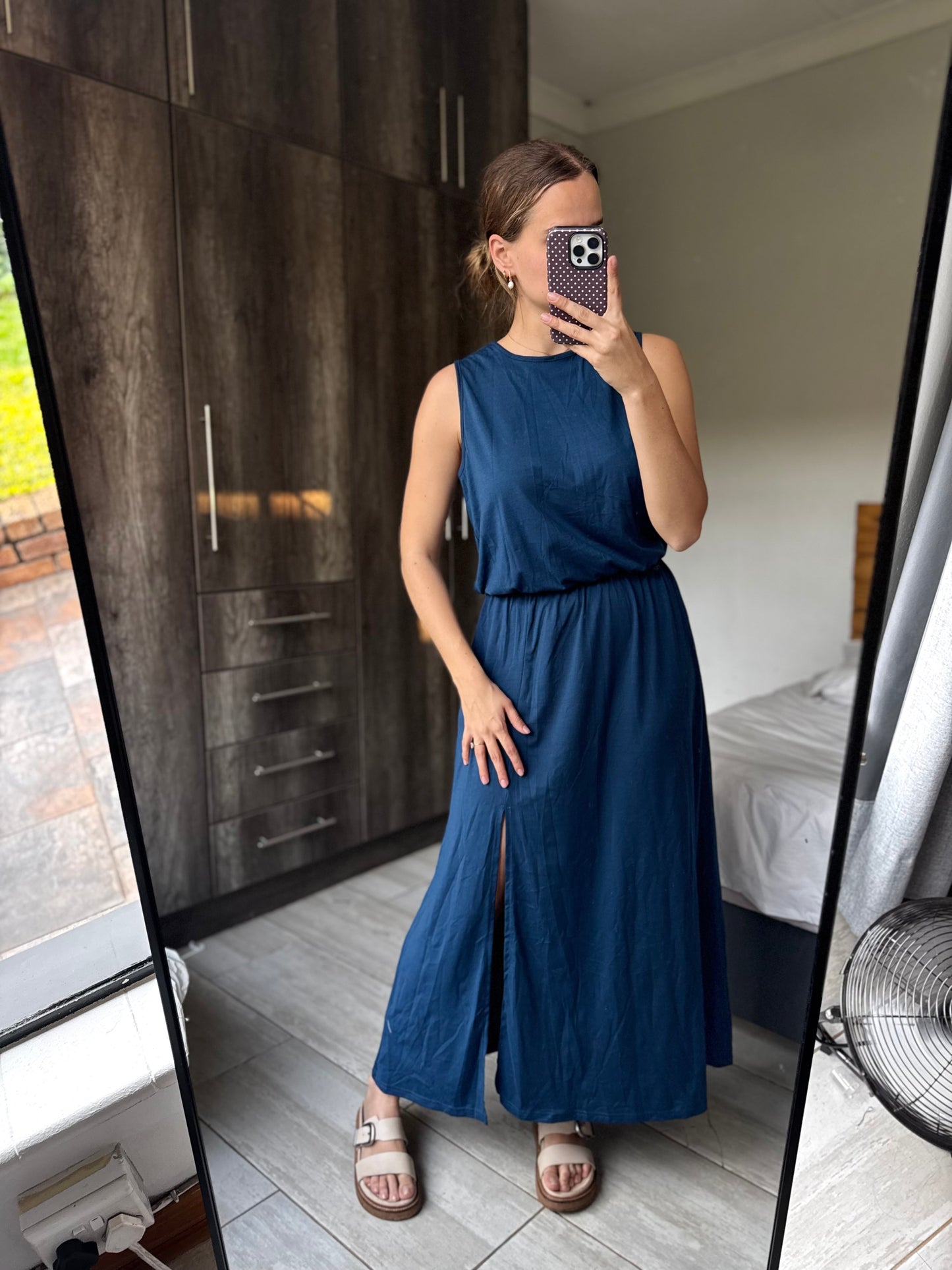 Navy dress (E)