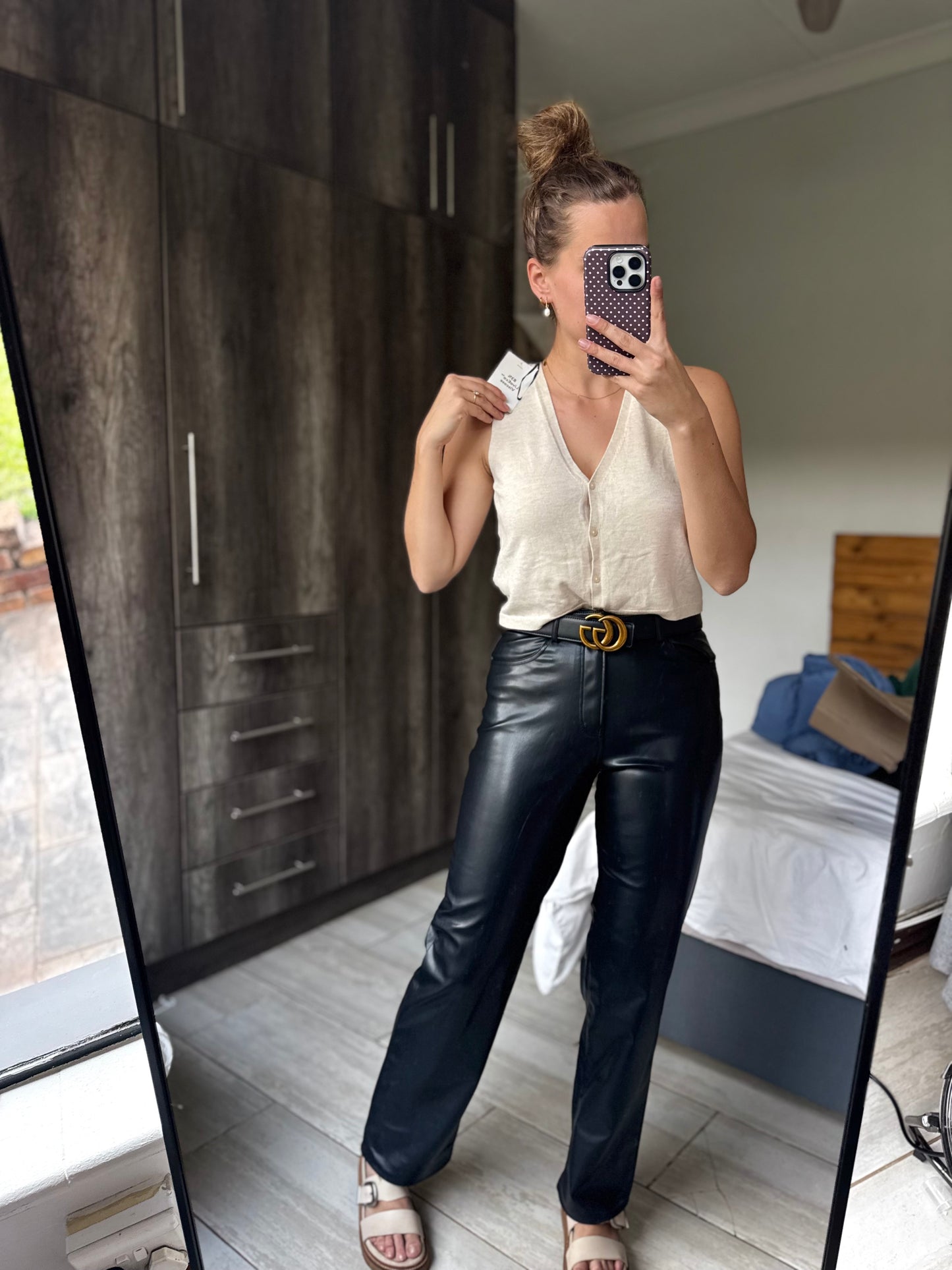 Brand New H&M cream vest (G)