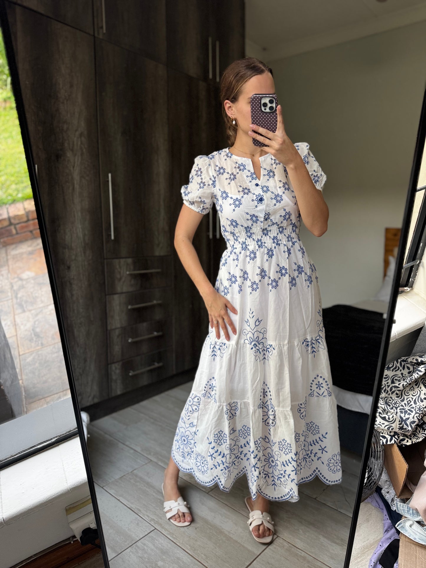 Stunning blue floral dress (P)