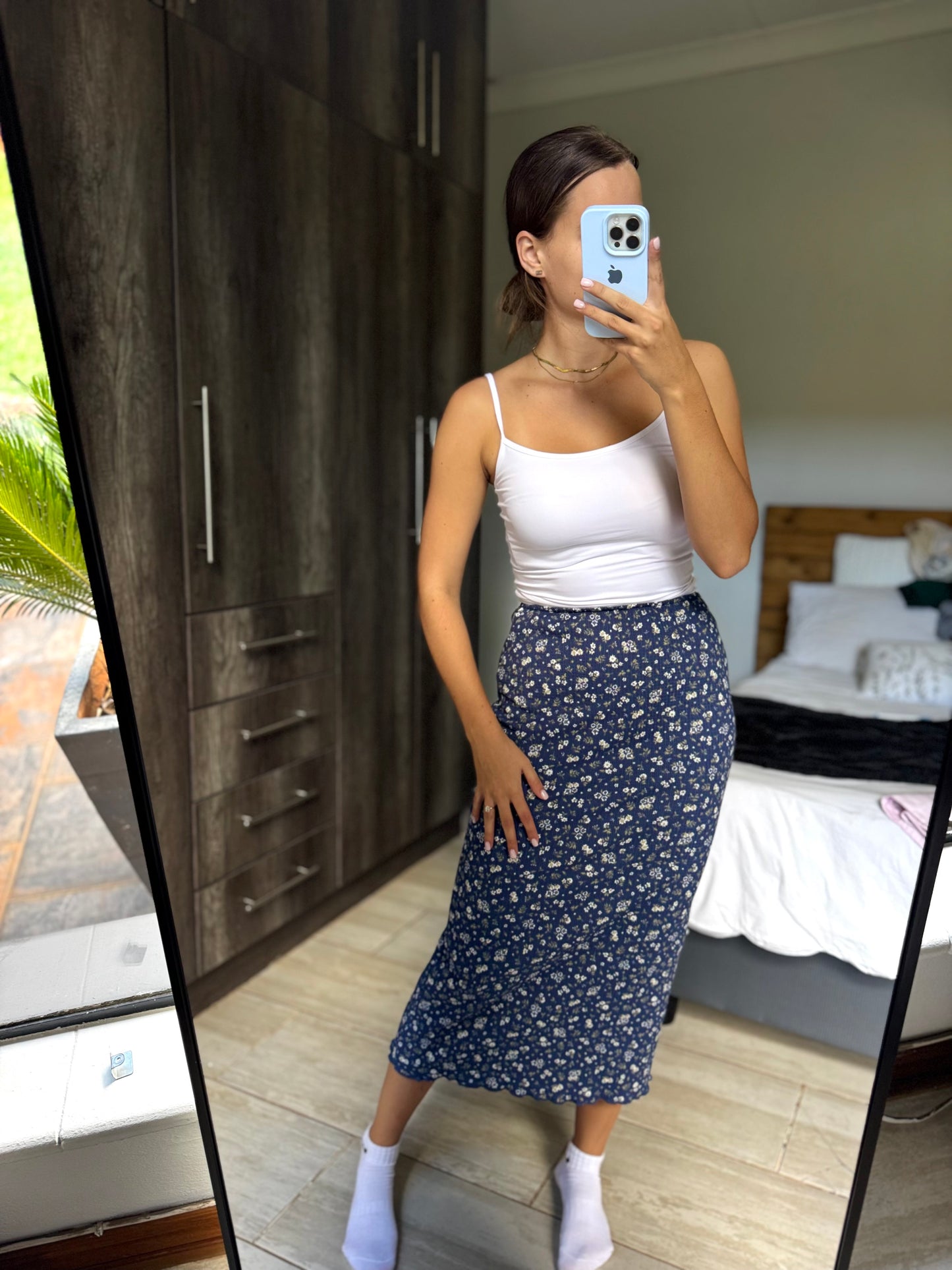 Blue floral skirt (X)