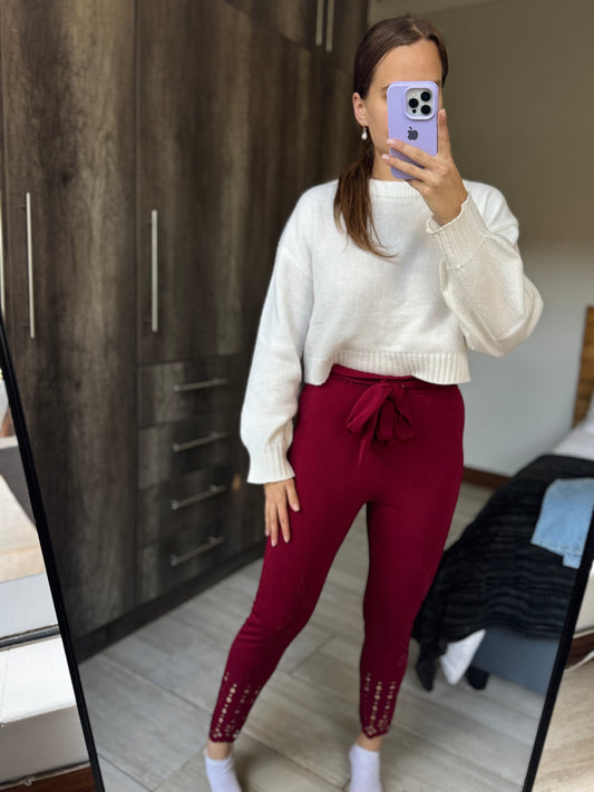 Red pants (J)
