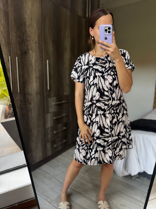 Black floral dress (H)