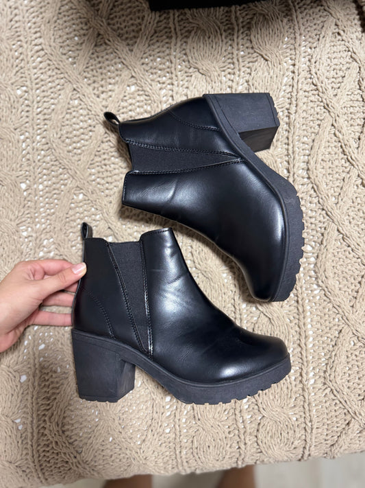 Black boots (N)