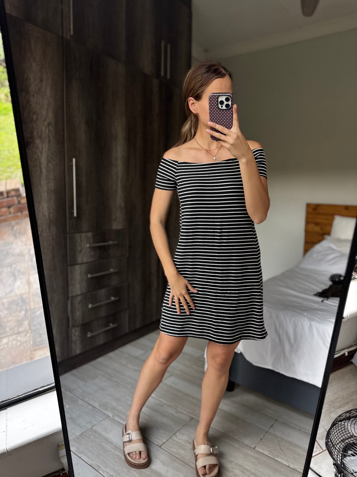 Striped dress (F)