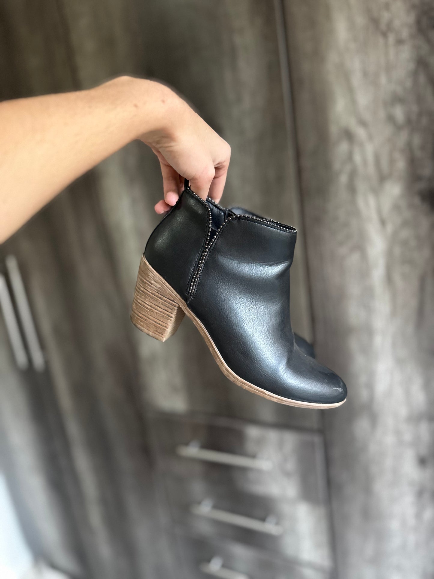 Black boots (X9)