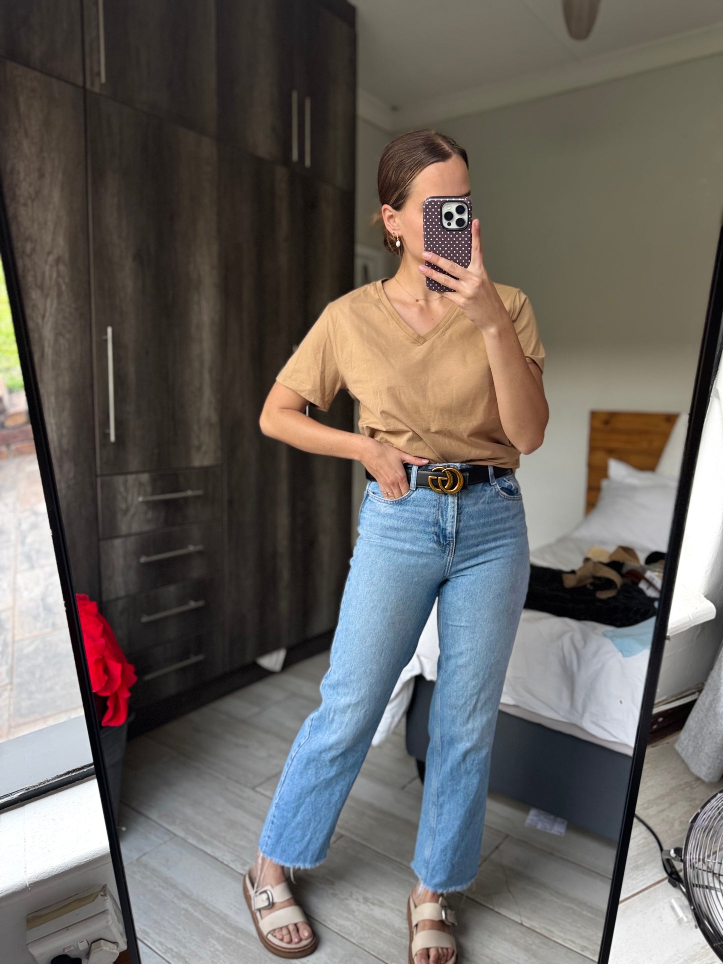 Brand New brown tee (T)