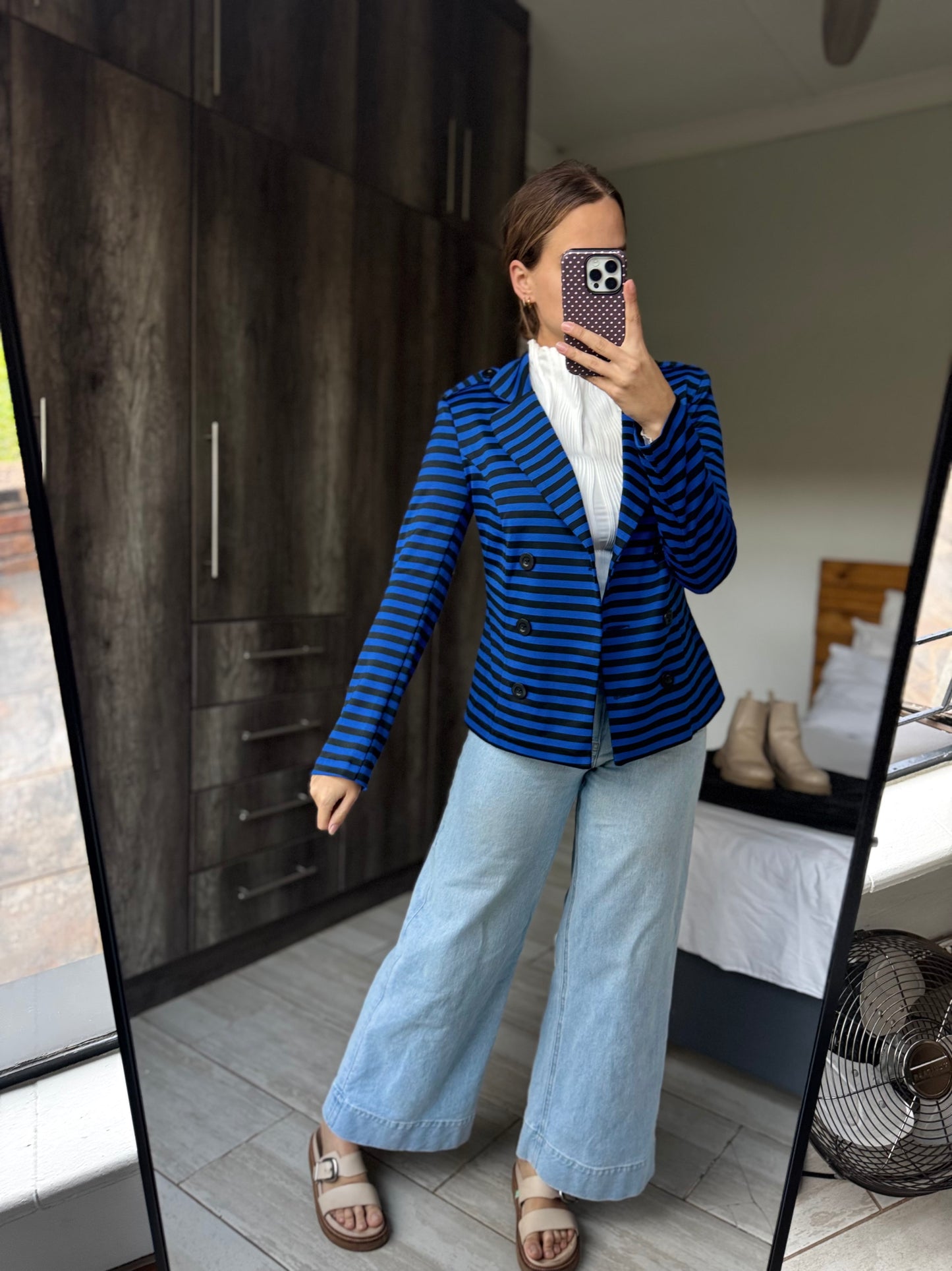Blue striped blazer (E)