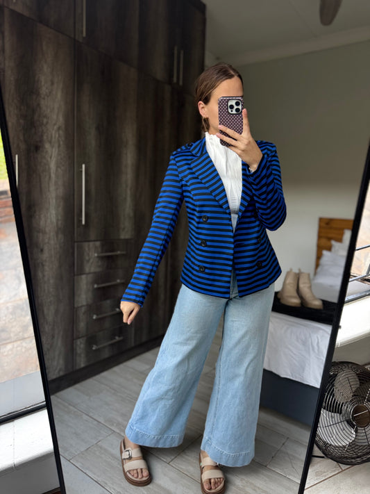 Blue striped blazer (E)