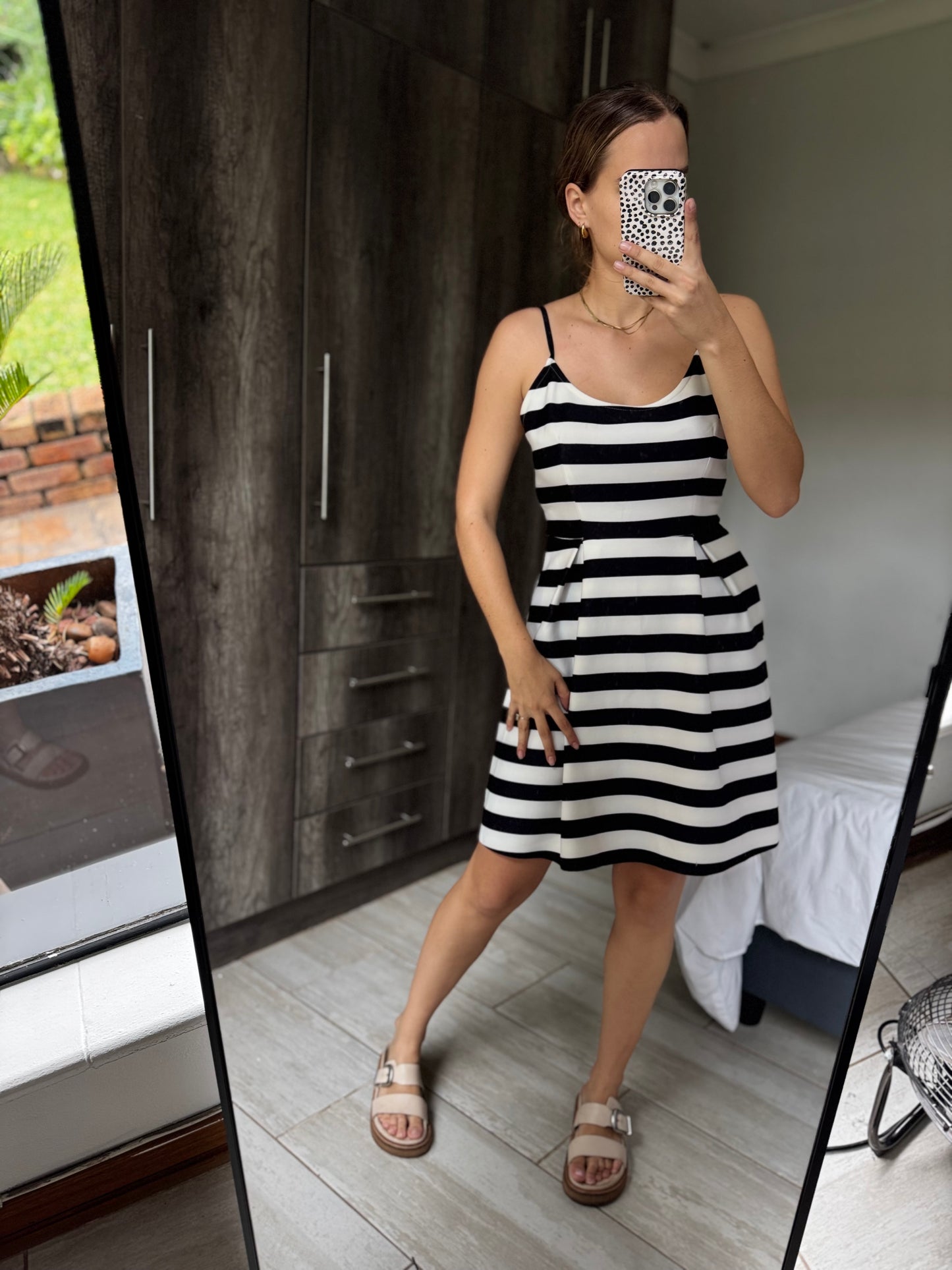 Striped dress (F)