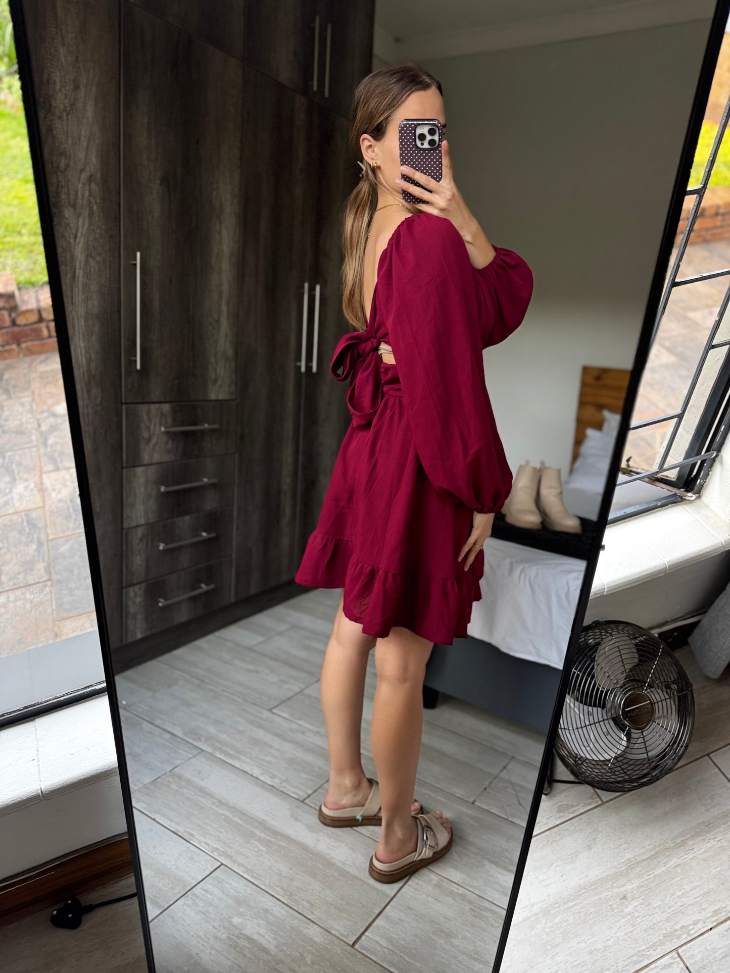 Stunning maroon dress (E)