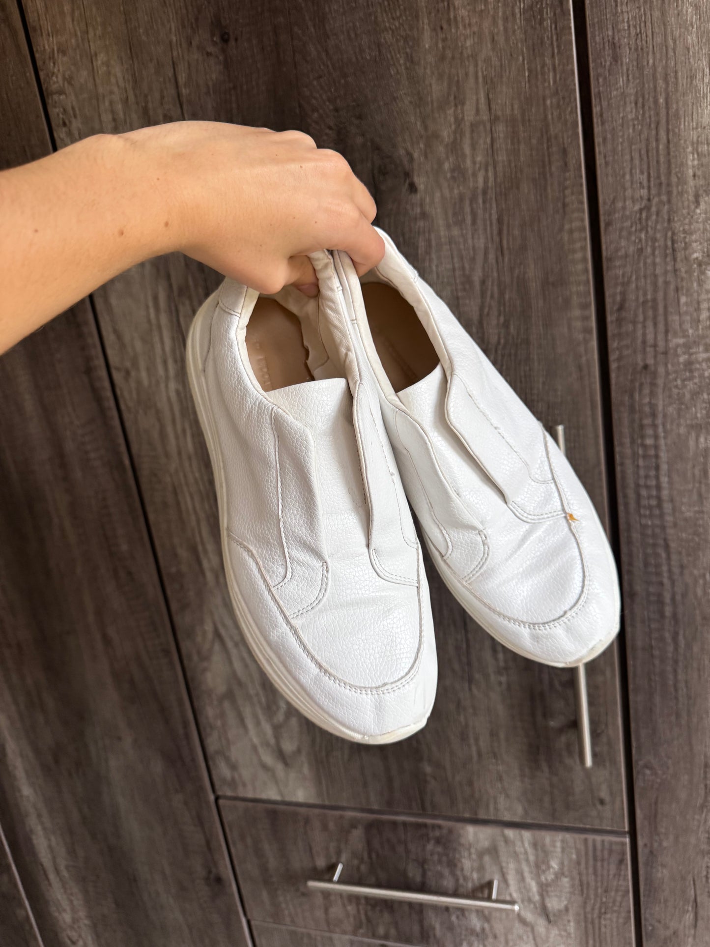 Woolworths white sneakers (K)