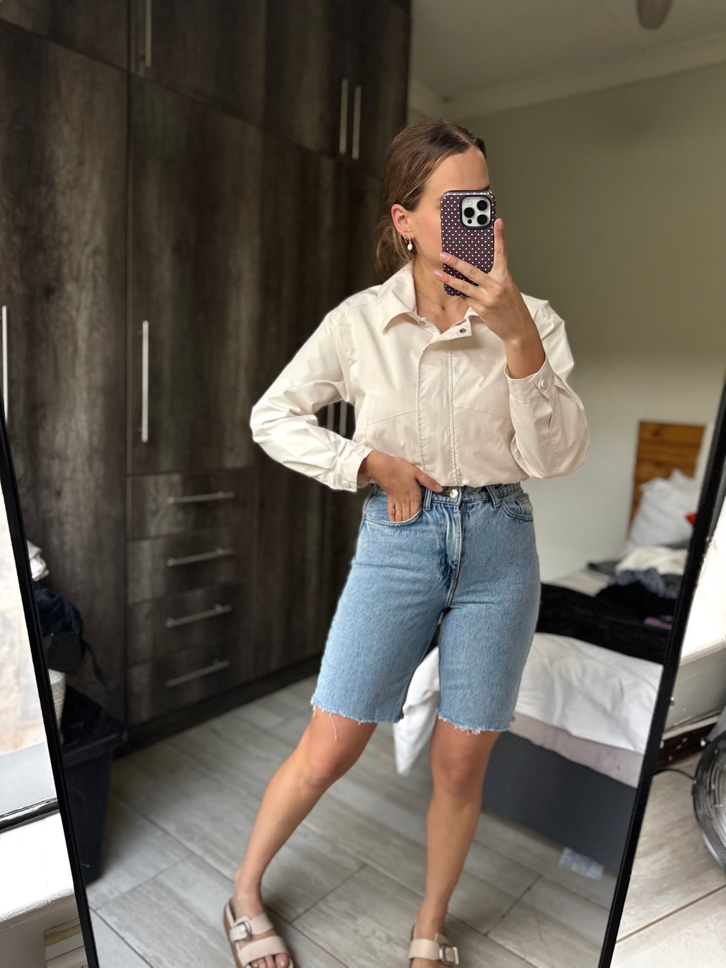 Denim shorts (CC)
