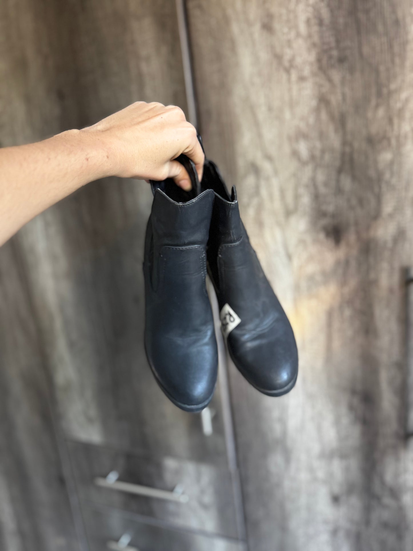 RUBI black boots (SS)