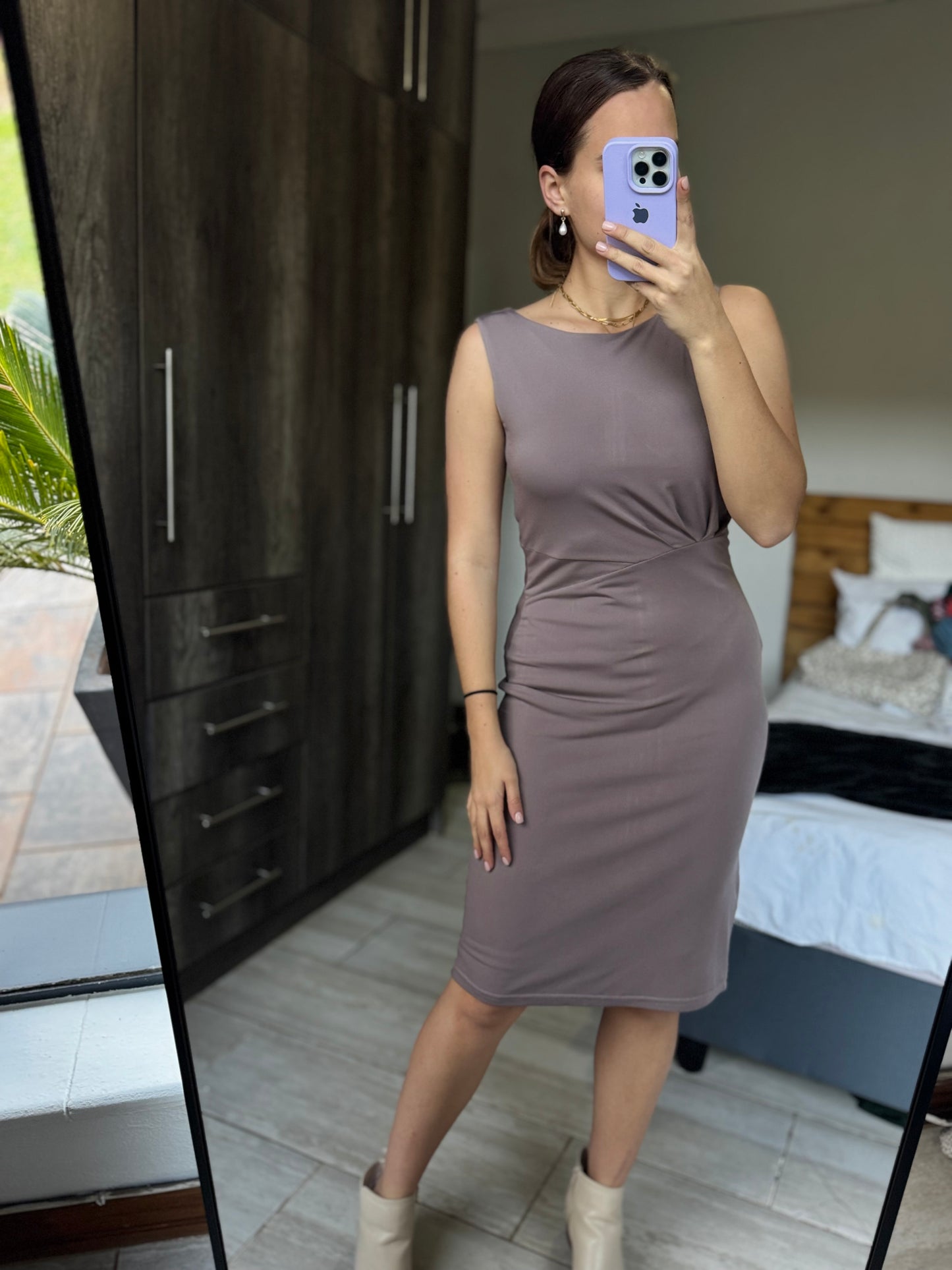 Stunning dress (J)