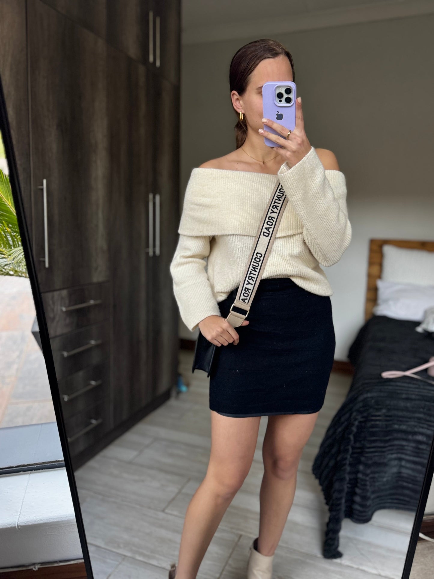 Black textured skirt (FF)