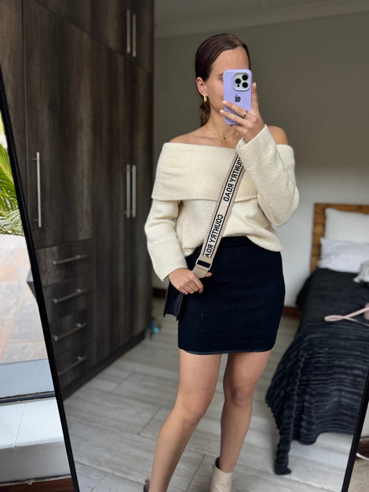 Black textured skirt (FF)