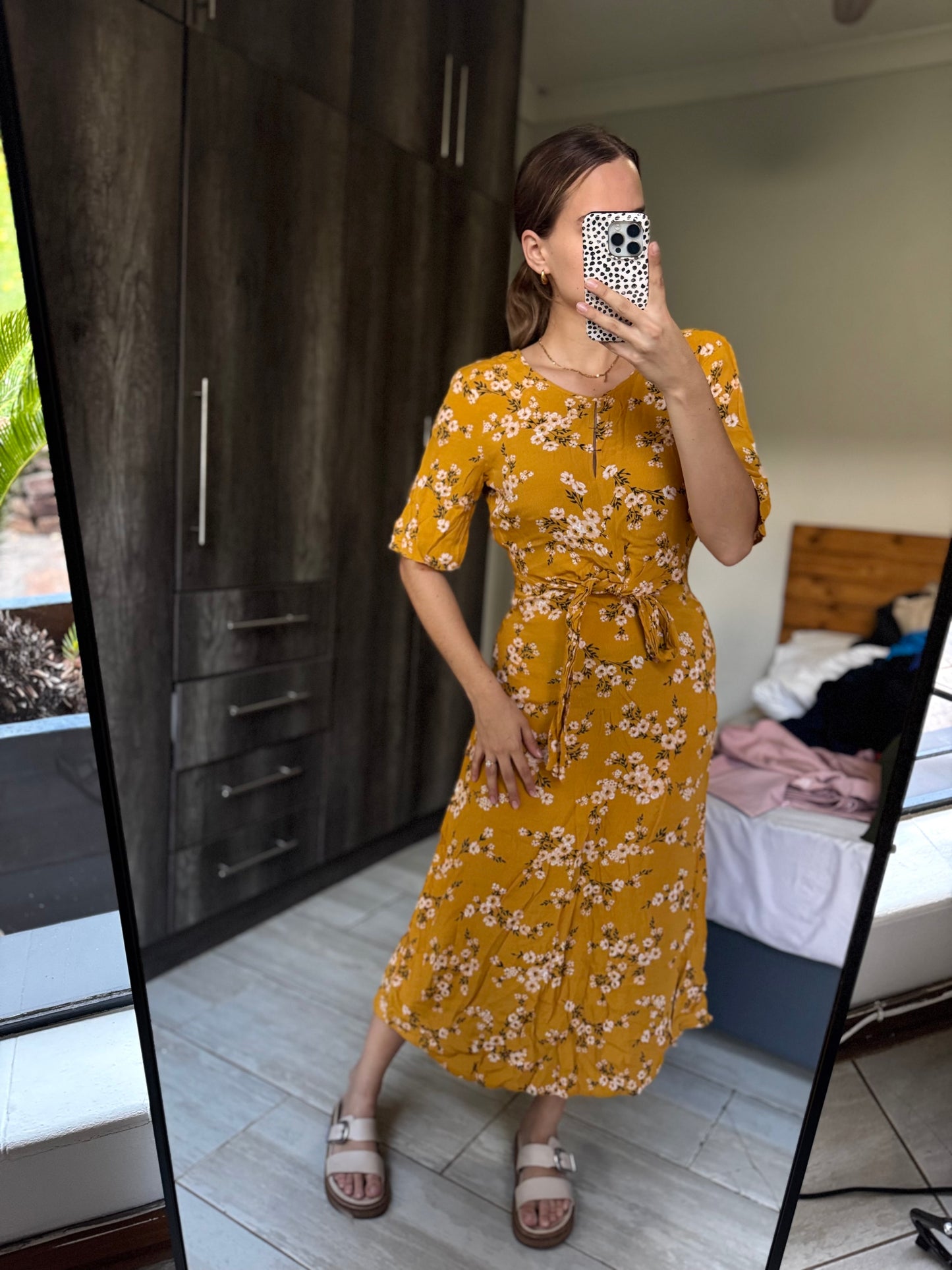 Refinery yellow floral dress (W)