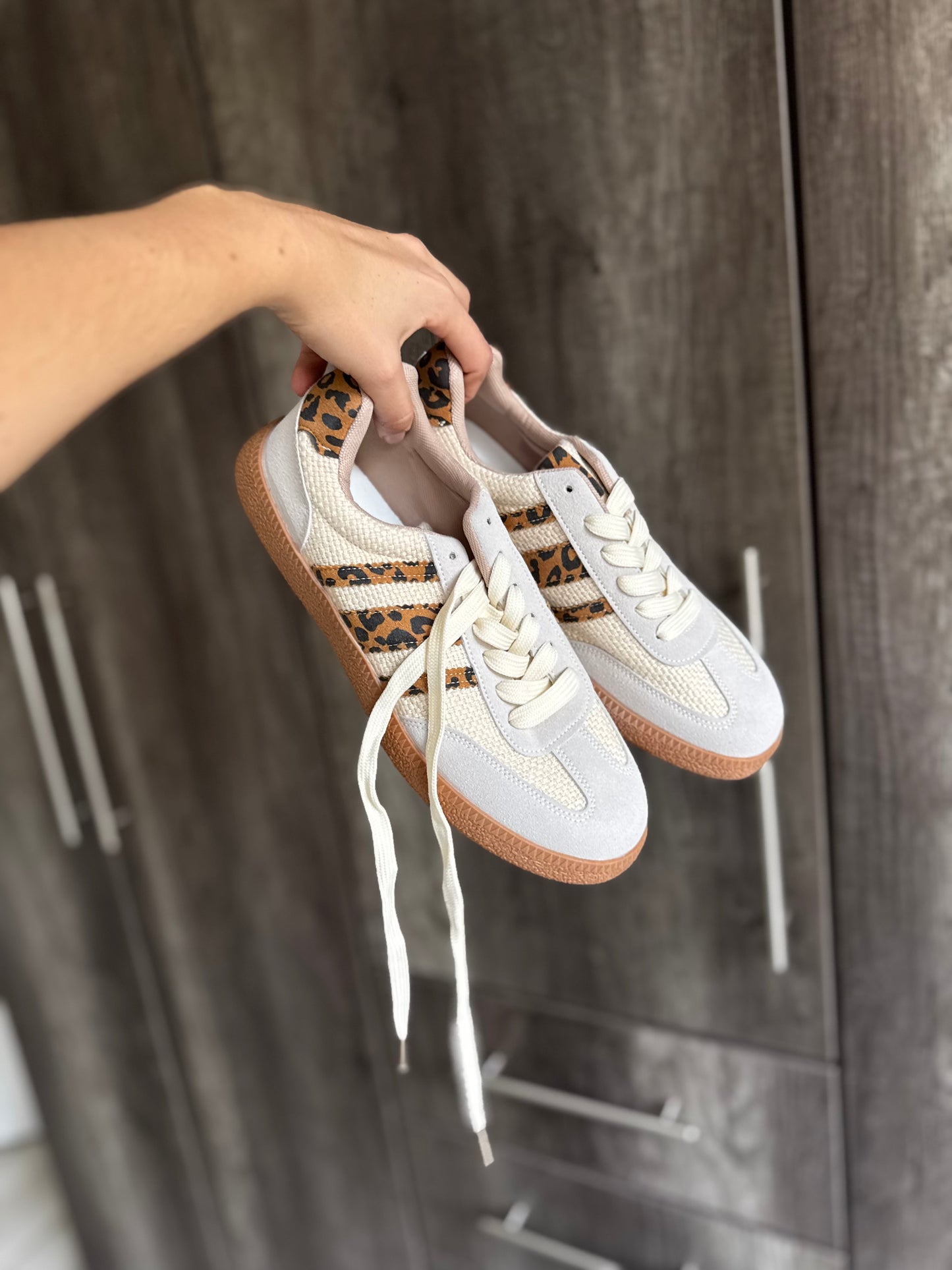 Brand New sneakers (G)