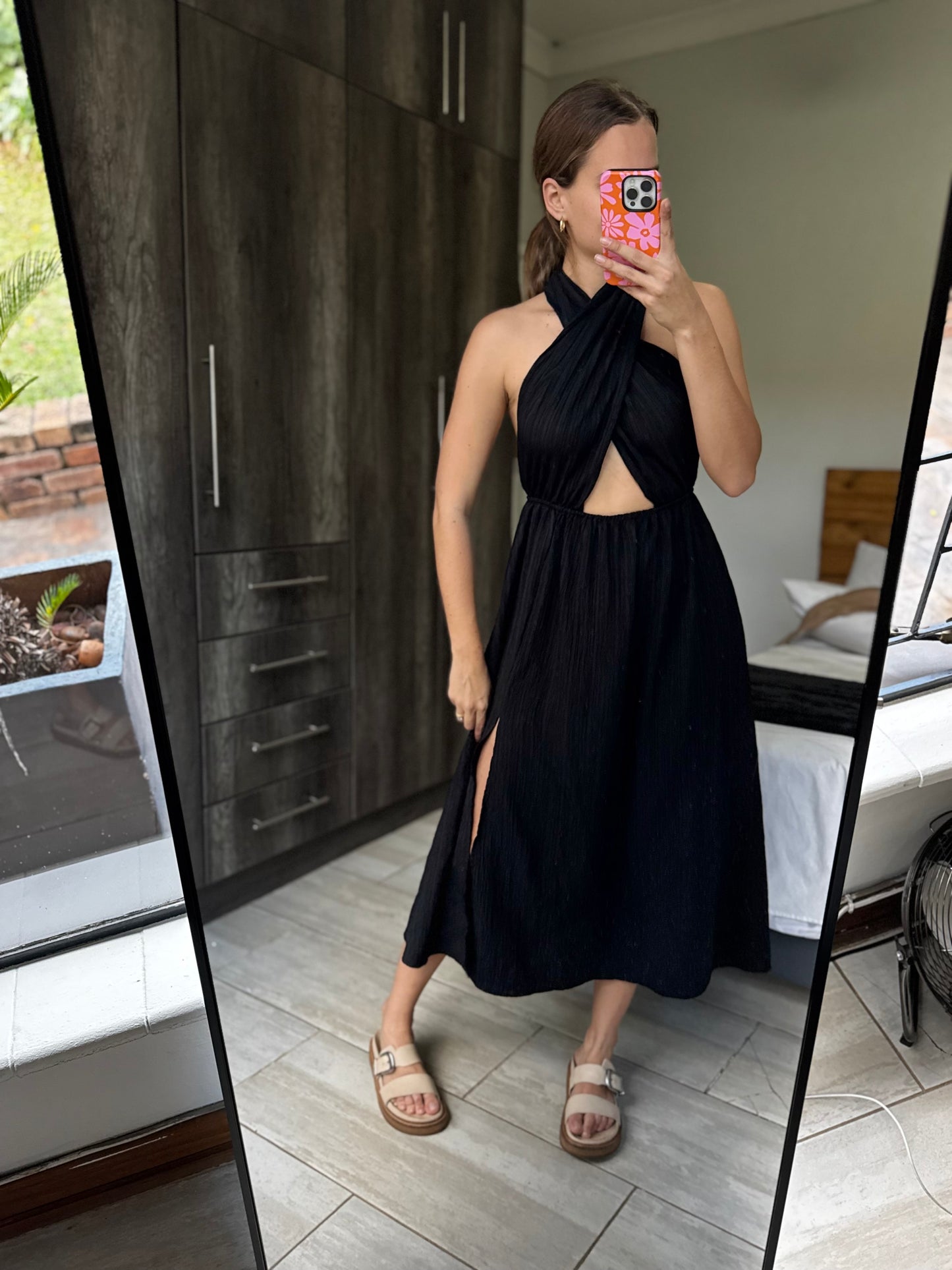 Stunning black dress (CC)