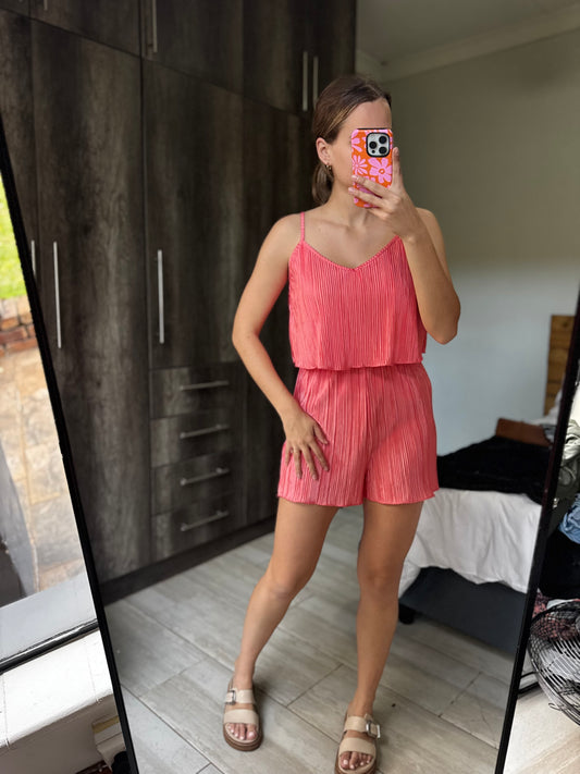 Pretty peach jumpsuit (A)