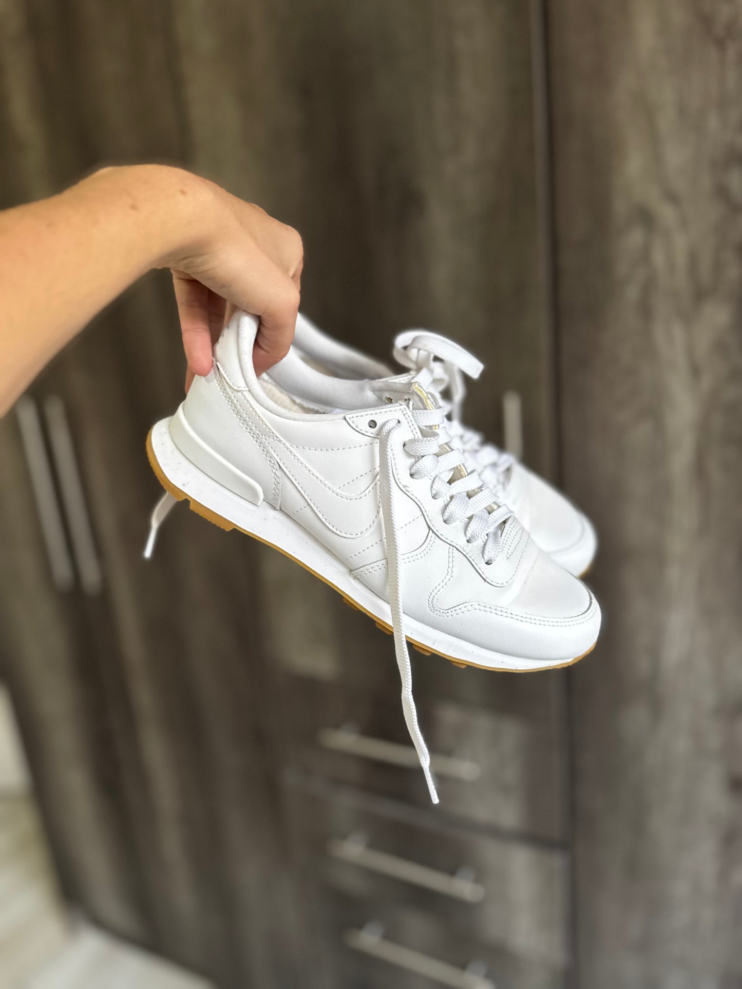 NIKE sneakers (Q)