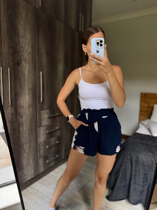 Blue floral shorts (B)