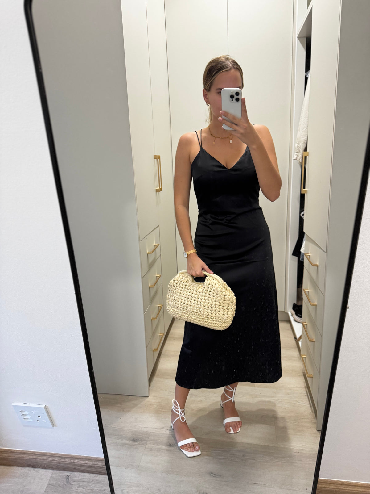 Black silky maxi dress (X1)