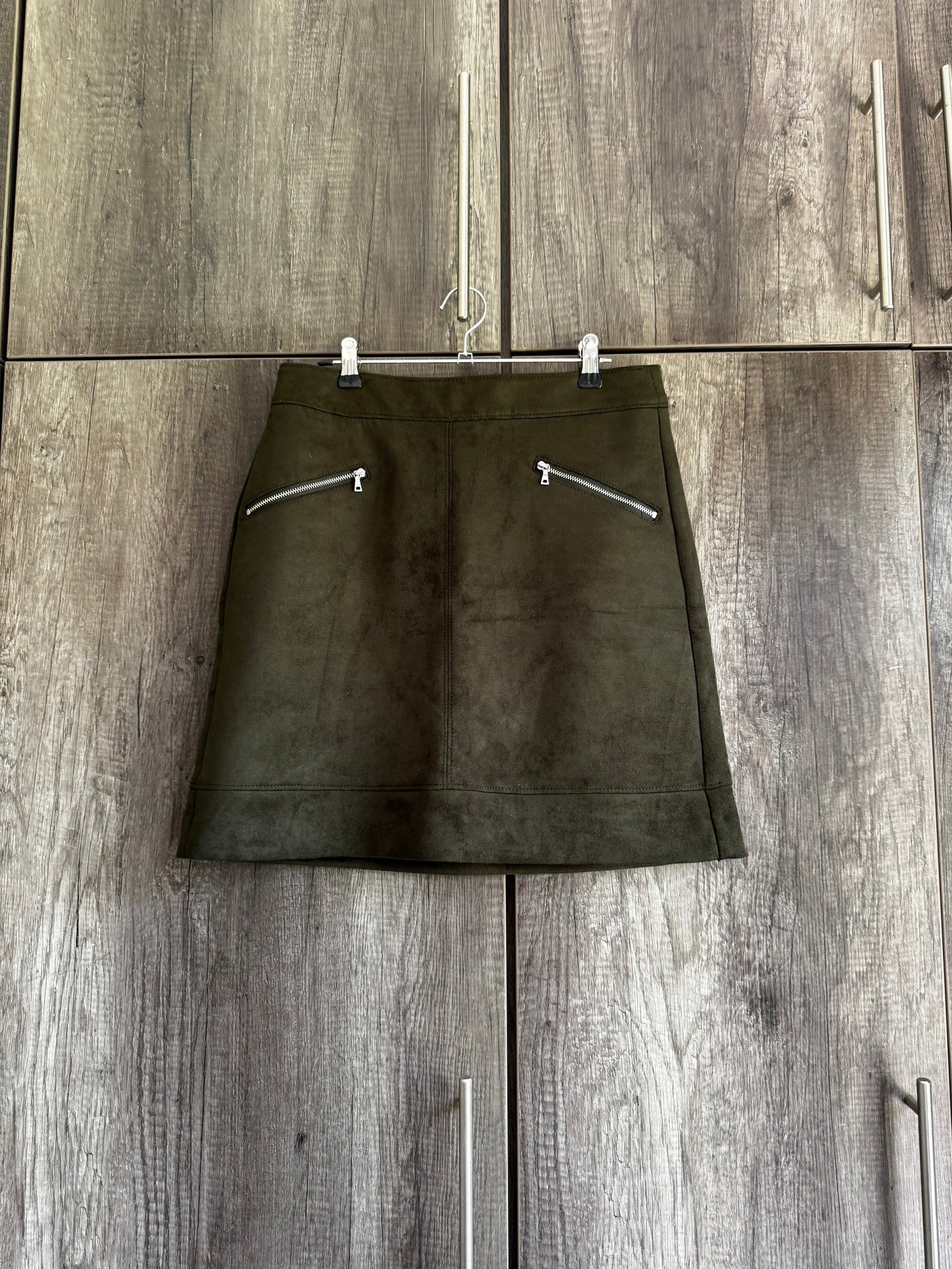 Green suede skirt (A)