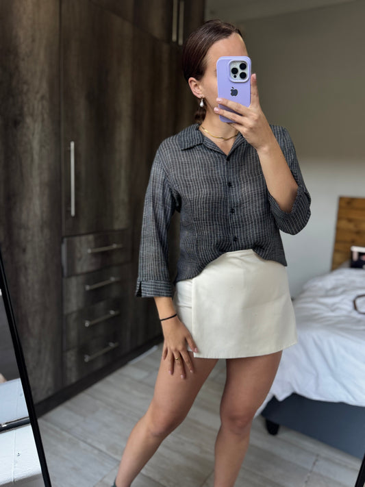 Black button down top (BB)