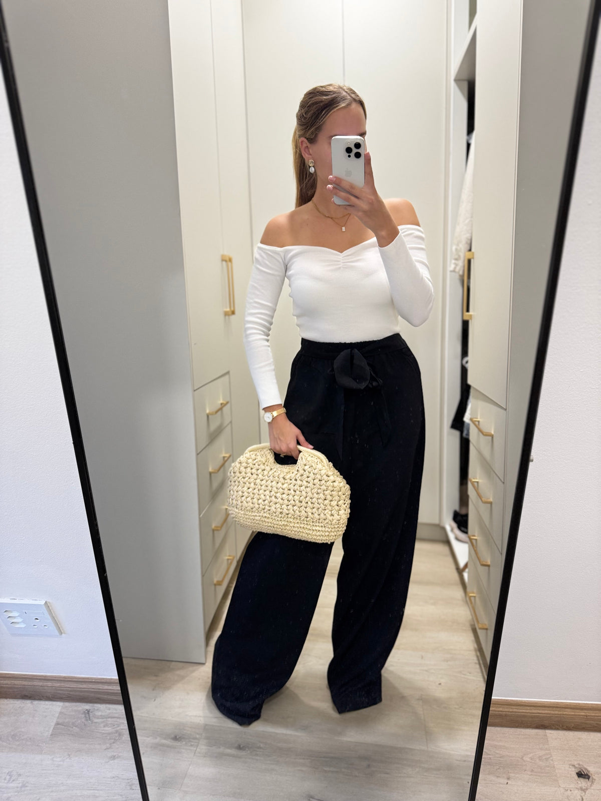 Black super long pants (D)